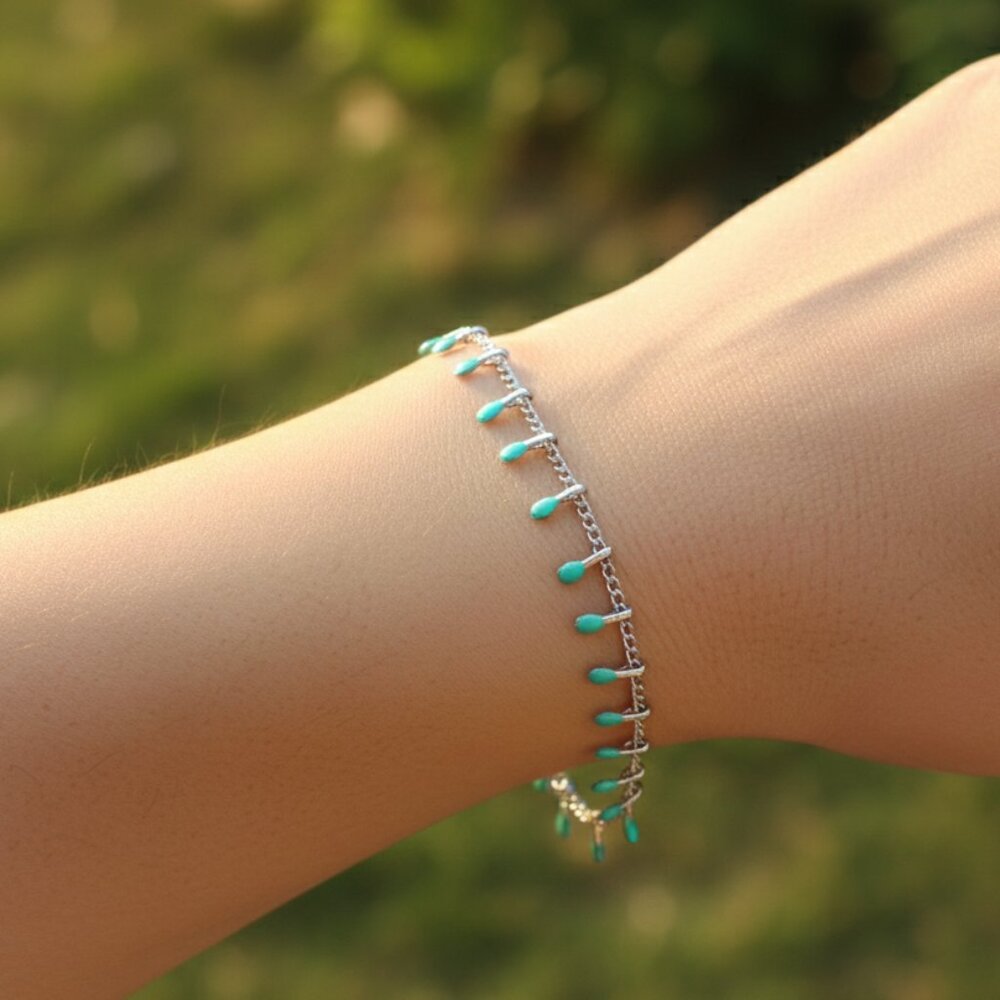 "Trendy Handmade Bracelet – A Stylish Gift for Women & Girls, MAR091332